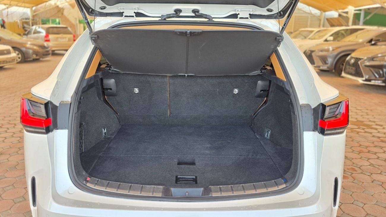 لكزس NX350 PREMIER