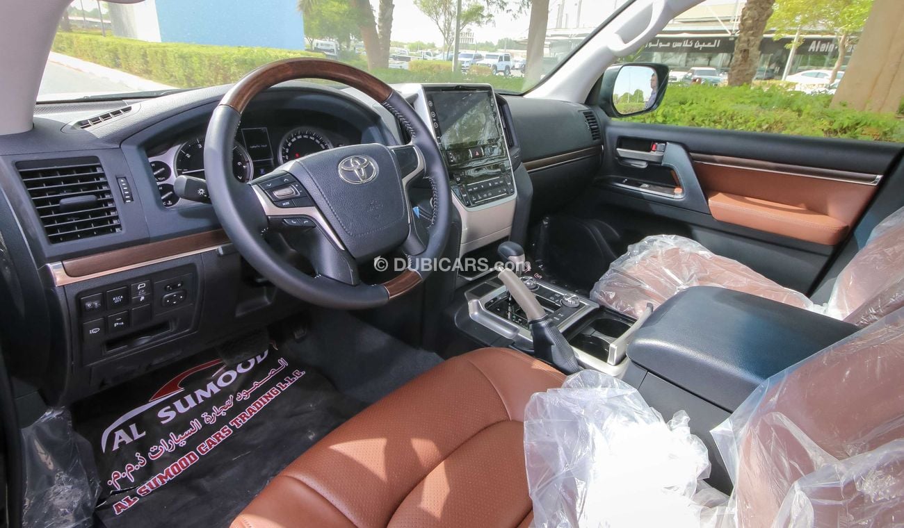 Toyota Land Cruiser Black edition VXR 5.7 V8