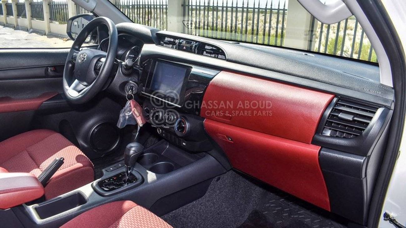 Toyota Hilux Double Cabin, DLX, 2.4L, Diesel