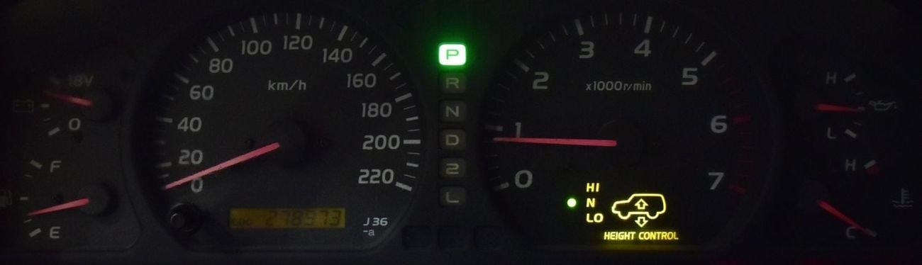 تويوتا لاند كروزر EXCELLENT DEAL for our Toyota Land Cruiser VXR ( 2000 Model ) in White Color GCC Specs