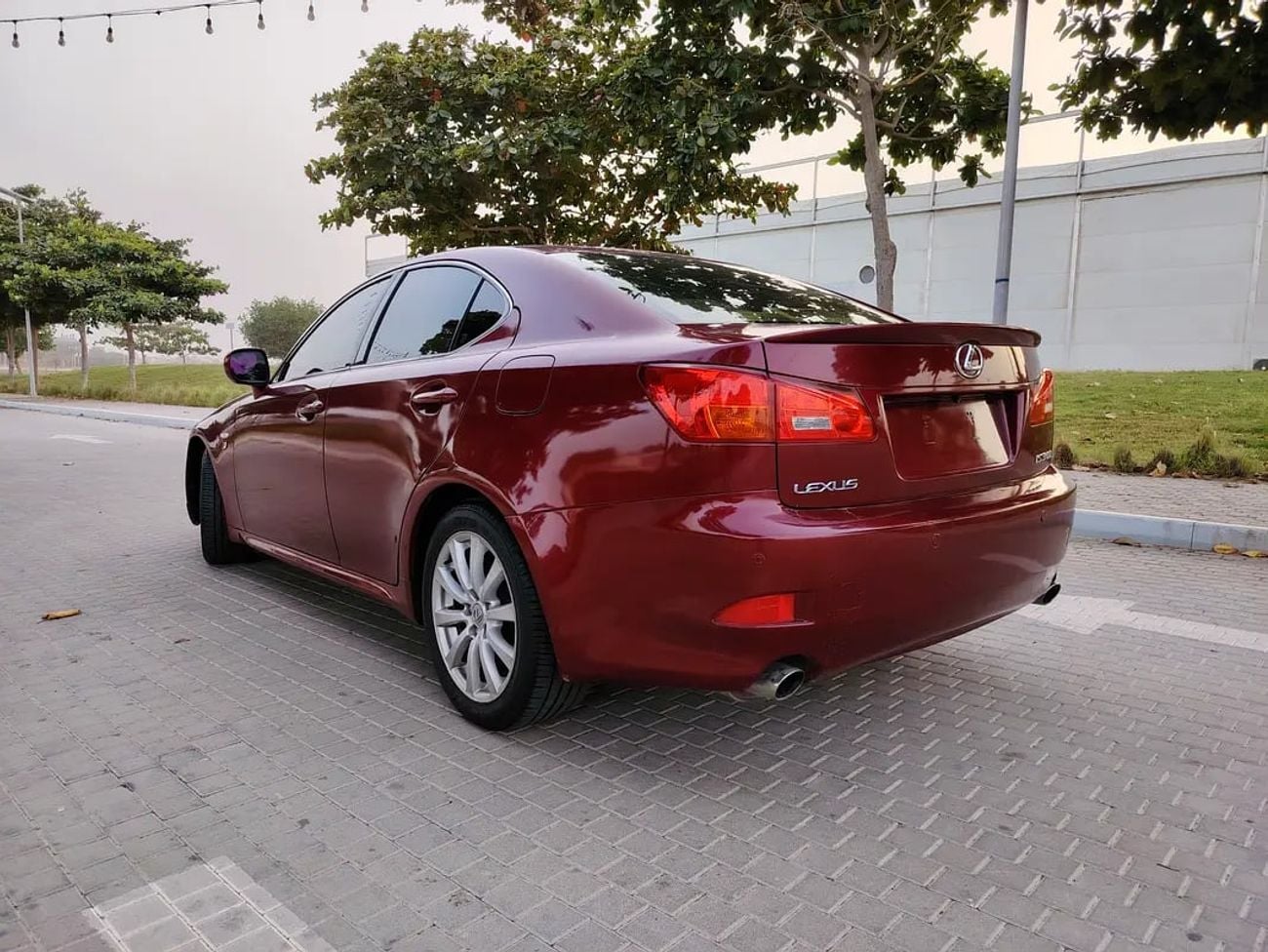 لكزس IS 250 PREMIER