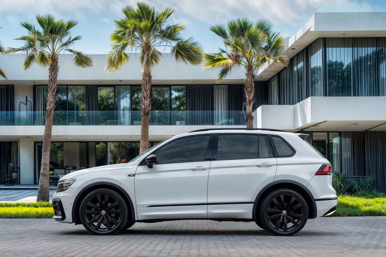 Volkswagen Tiguan Tiguan R-Line | 1,567 P.M | 0% Downpayment | FSH | Perfect Condition!