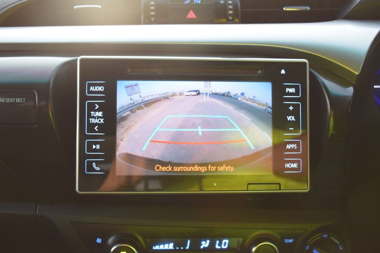 Toyota Hilux S GLX 2.8L AWD M/T