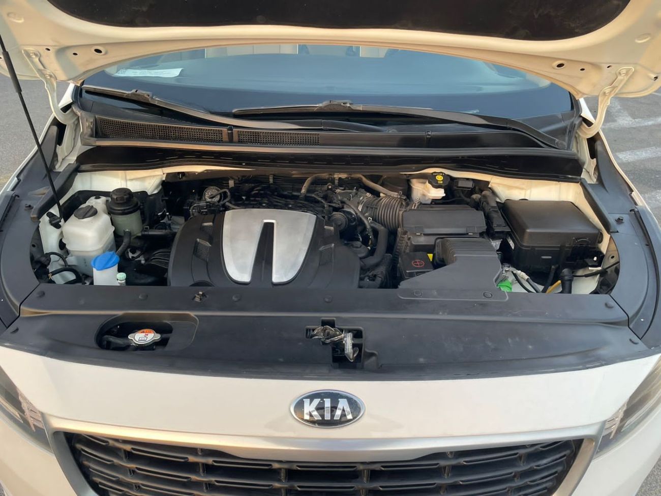 Kia Grand Carnival 2020 Kia Grand Carnival – GCC Specs – 7 Leather Seats – Rear Sensors – No Accident