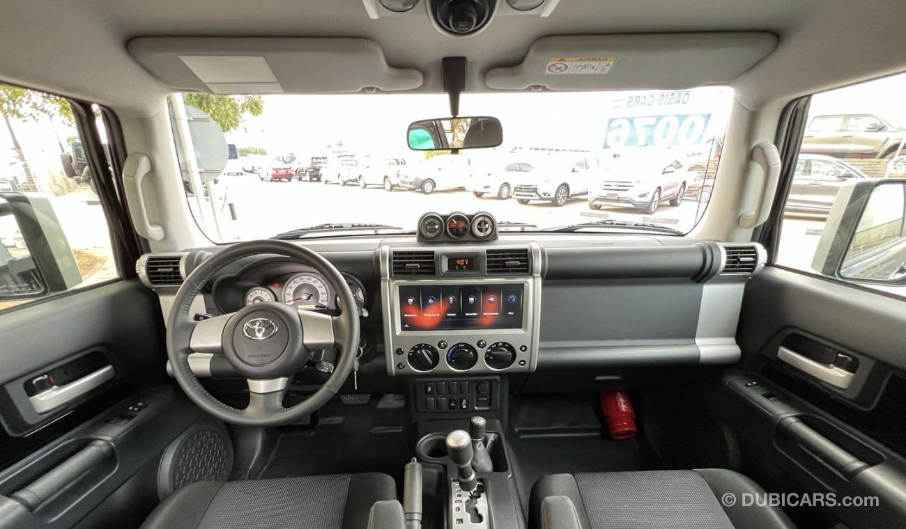 Toyota FJ Cruiser GXR 2021 4.0L V6 Agency Warranty Full Service History GCC
