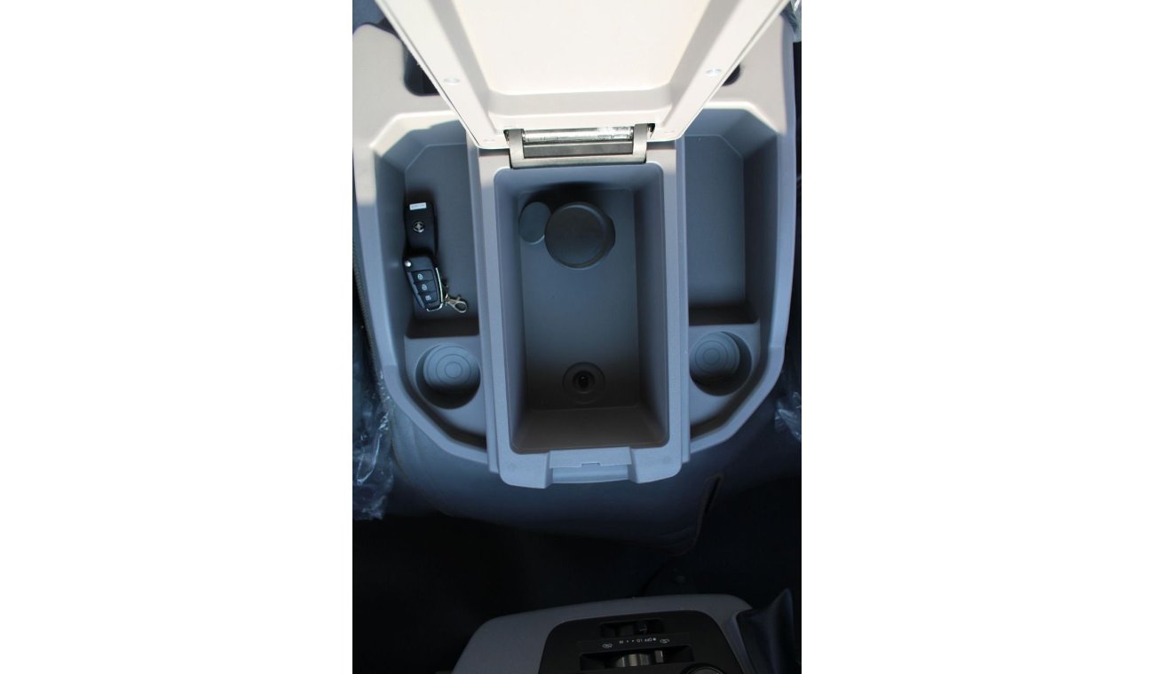 جين شينج هياس 2.5L Diesel 15 Seater Highroof Manual