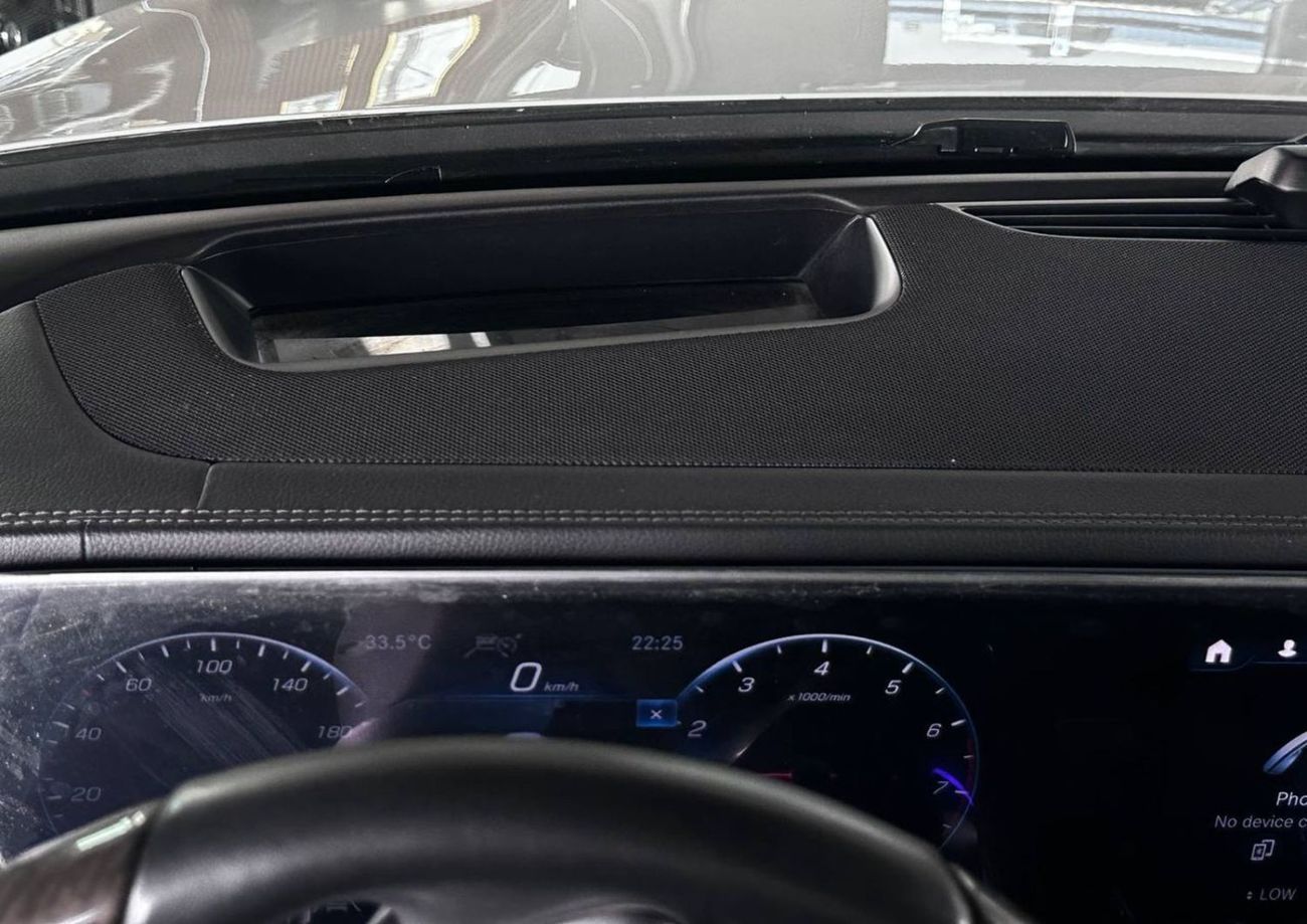 مرسيدس بنز GLS 580 Premium 4.0L (481 HP)