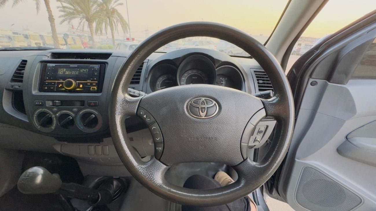 تويوتا هيلوكس -