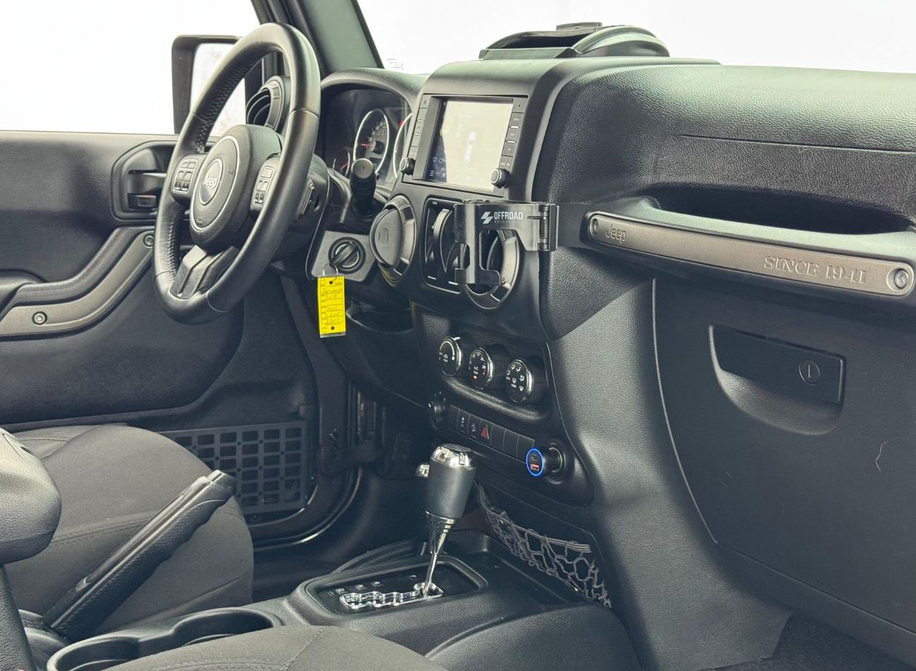 Jeep Wrangler Willys Wheeler 3.6L A/T (3 Door) 2018 Jeep Wrangler Sport Willys Wheeler, 1 Year Warranty, Agency Fu