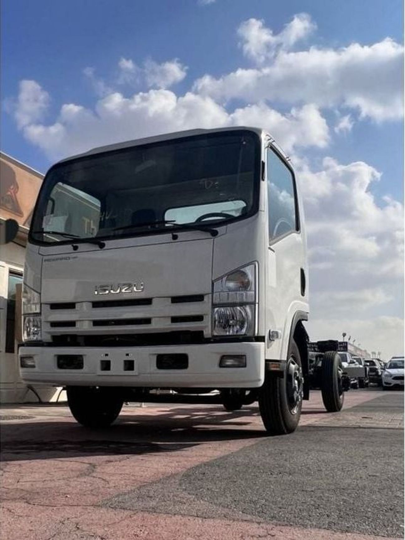 Isuzu NPR Isuzu npr short chassis 4.2L
