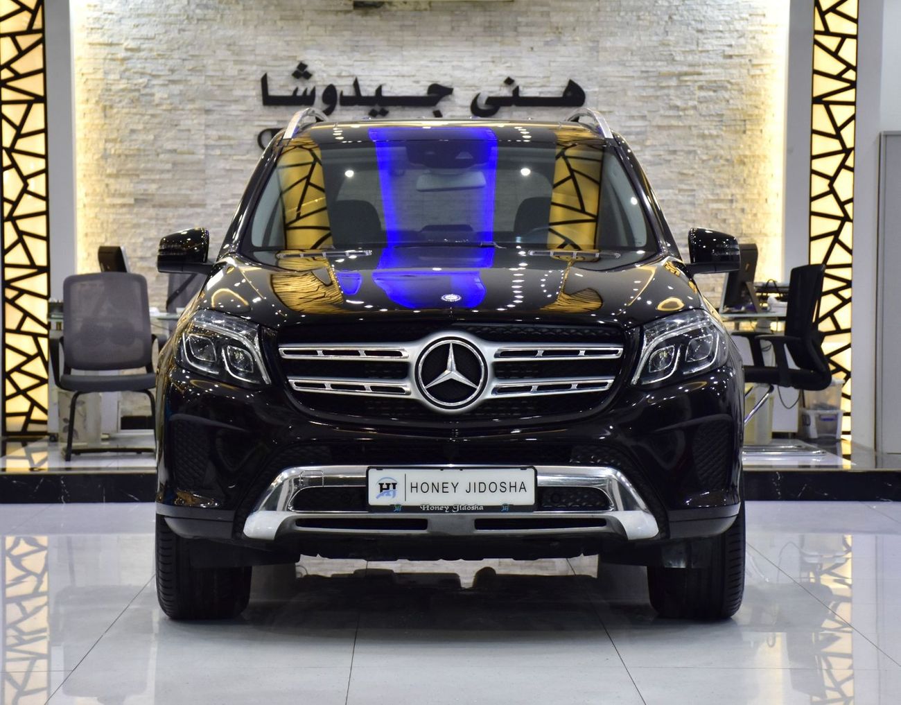 مرسيدس بنز GLS 350 EXCELLENT DEAL for our Mercedes Benz GLS 350d 4Matic ( 2016 Model ) in Black Color European Specs