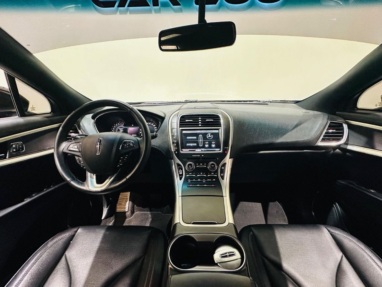 Lincoln MKX BASE