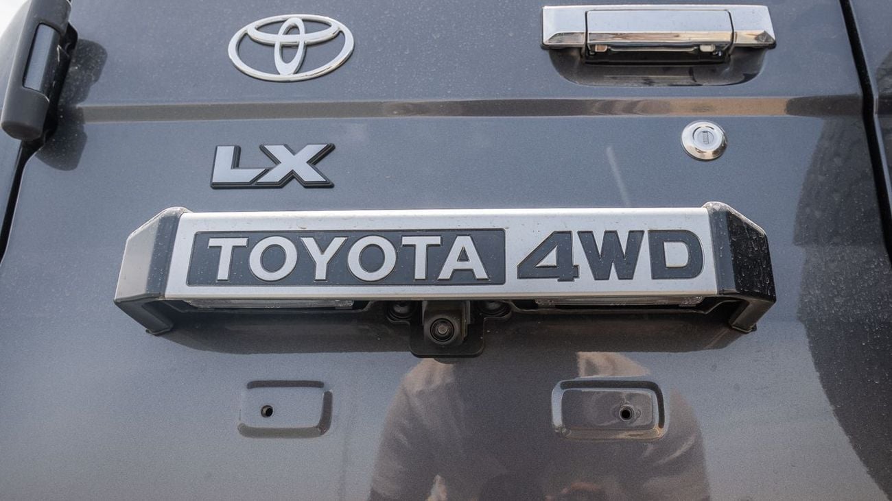 Toyota Land Cruiser 76 TOYOTA LANDCRUISER76 HARDTOP 2.8 AT -2025YM