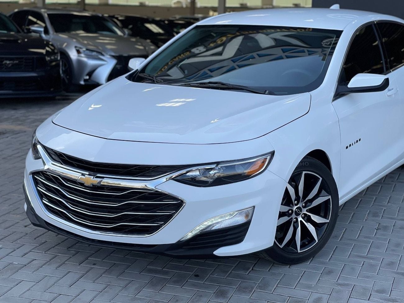 Chevrolet Malibu RS (NON GCC) 1.5L RS BLACK EDITION / 1.5T V4 / RADAR / LINE KEEP ASSIST / APPLE ANDROID AUTO / RI