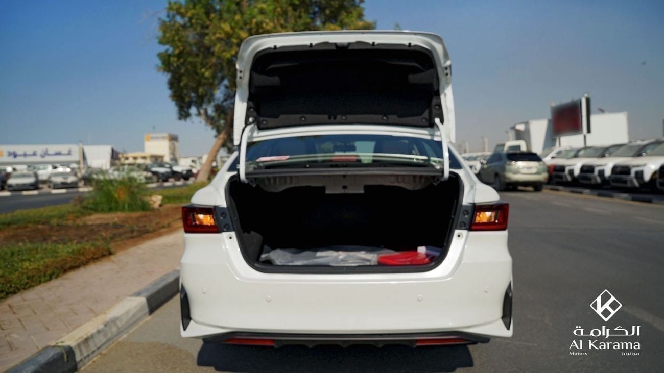 تويوتا يارس Y - 1.3L | 15"Alloy Wheels | Rear Camera | Digital AC | GCC Specs | 22km+/LTR