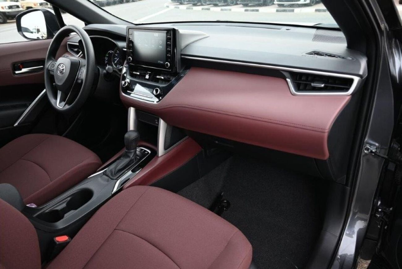 تويوتا كورولا كروس Hybrid XLE 1.8L Petrol Automatic