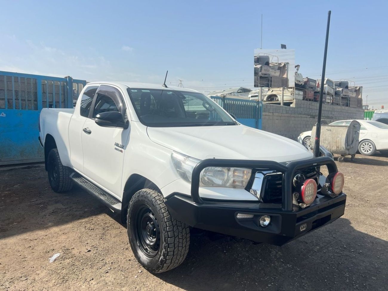 Toyota Hilux SMART CABIN ,DIESEL 2.8 LITER ,RIGHT HAND DRIVE ,AUTOMATIC