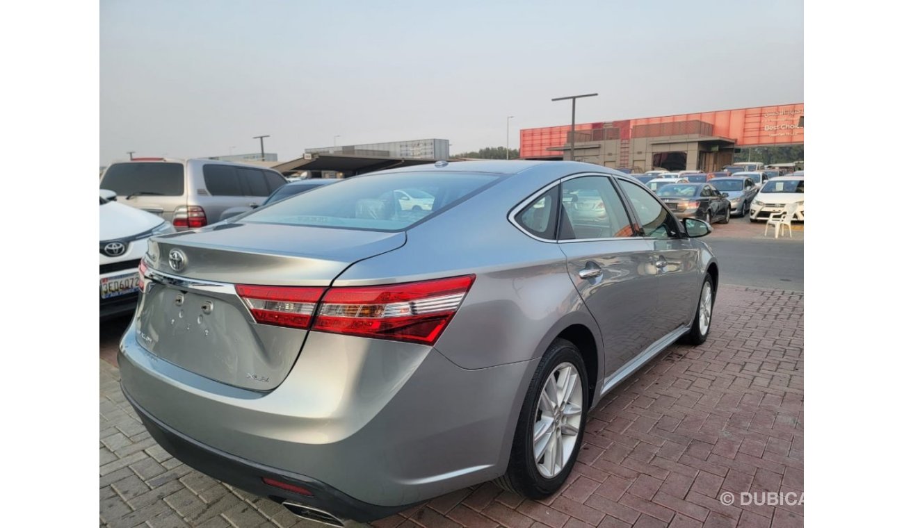 Toyota Avalon XLE