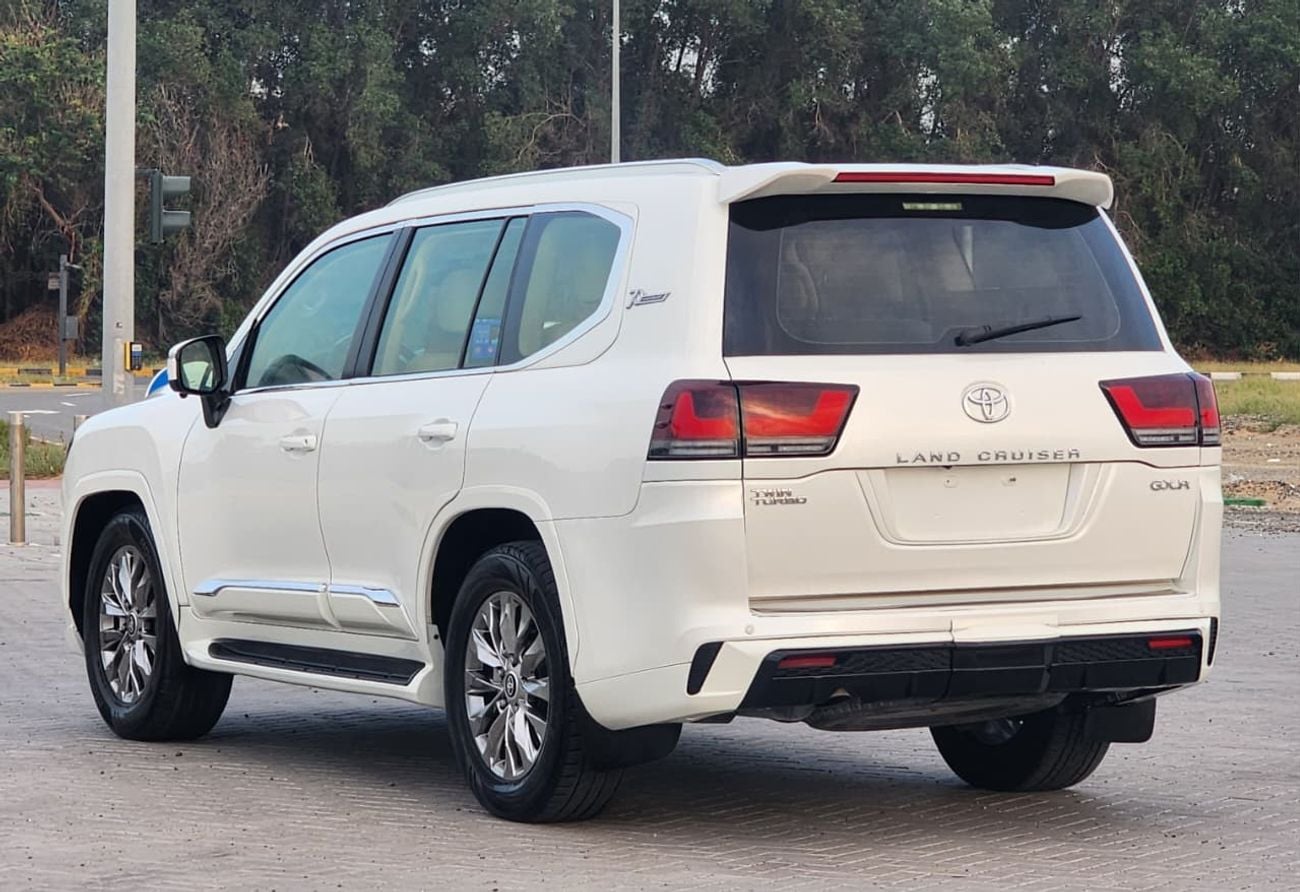 Toyota Land Cruiser GXR+ 4.6L GXR V8 MODEL 2018 UPGRARE 2024
