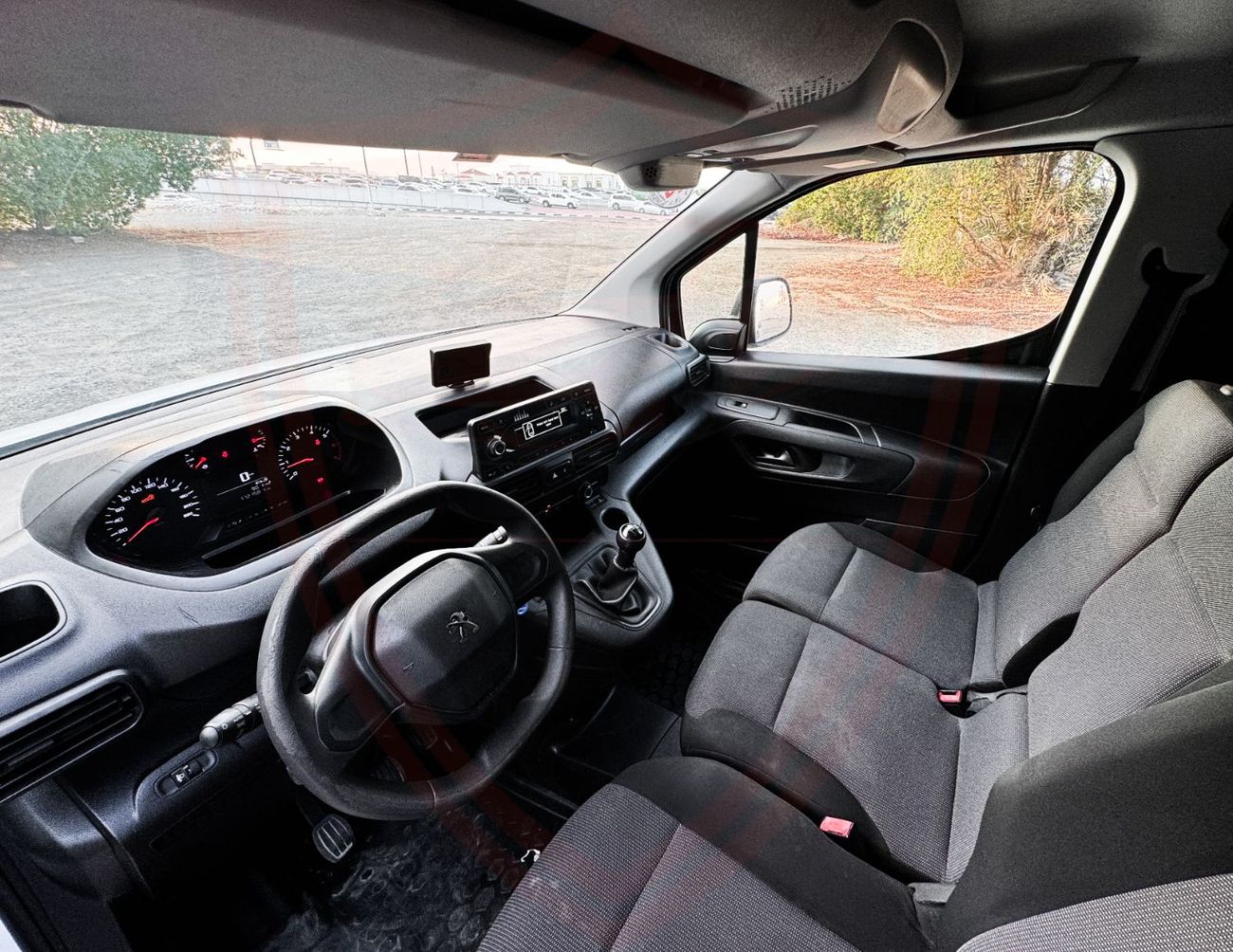 Peugeot Partner Peugeot Partner | 1.6 L | 2022 | GCC | Accident-Free | In Excellent Condition | 513 P.M