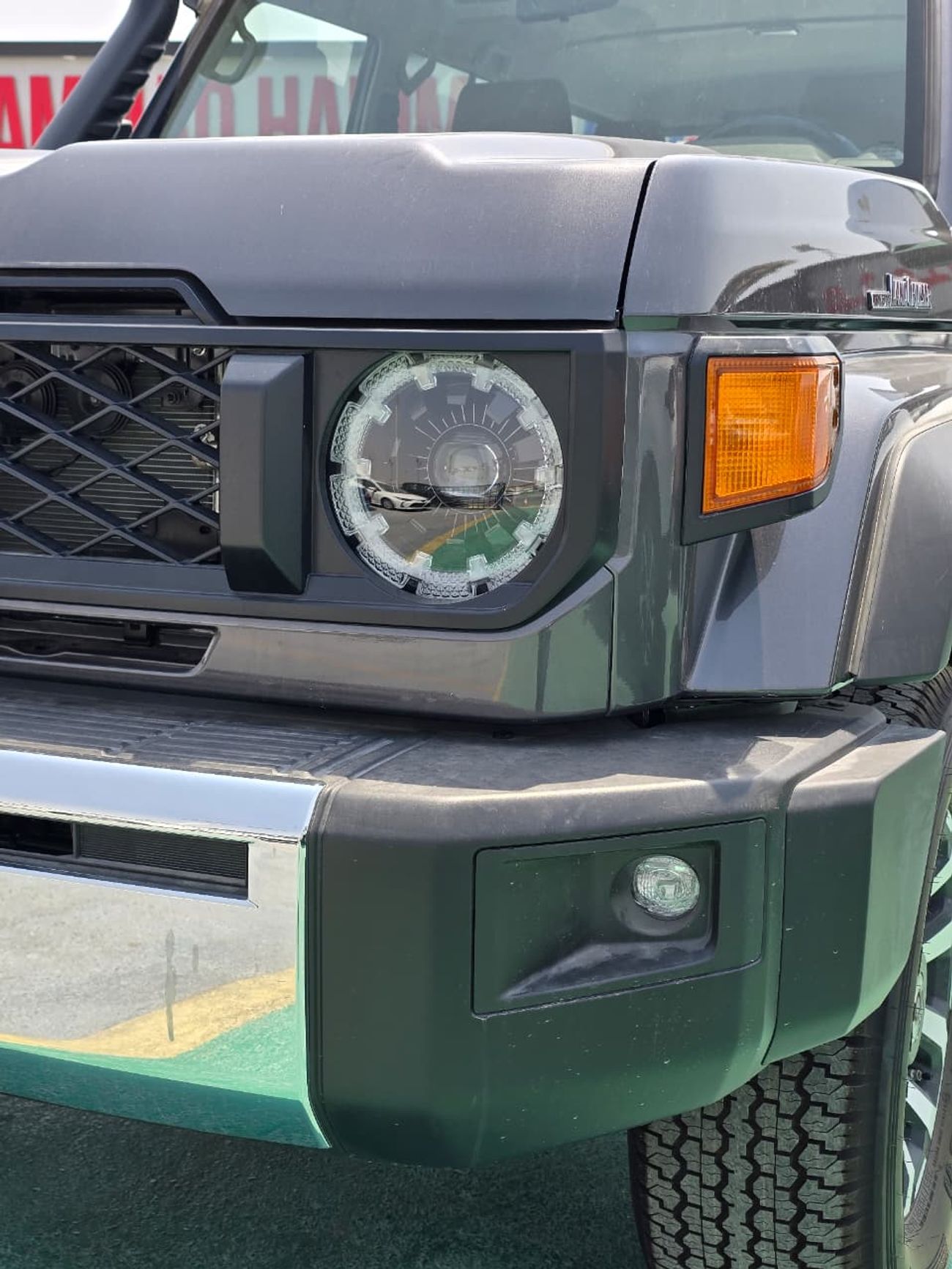 Toyota Land Cruiser 70 LX V6 4.0