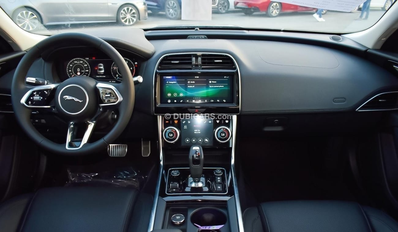 Jaguar XE D180 AWD