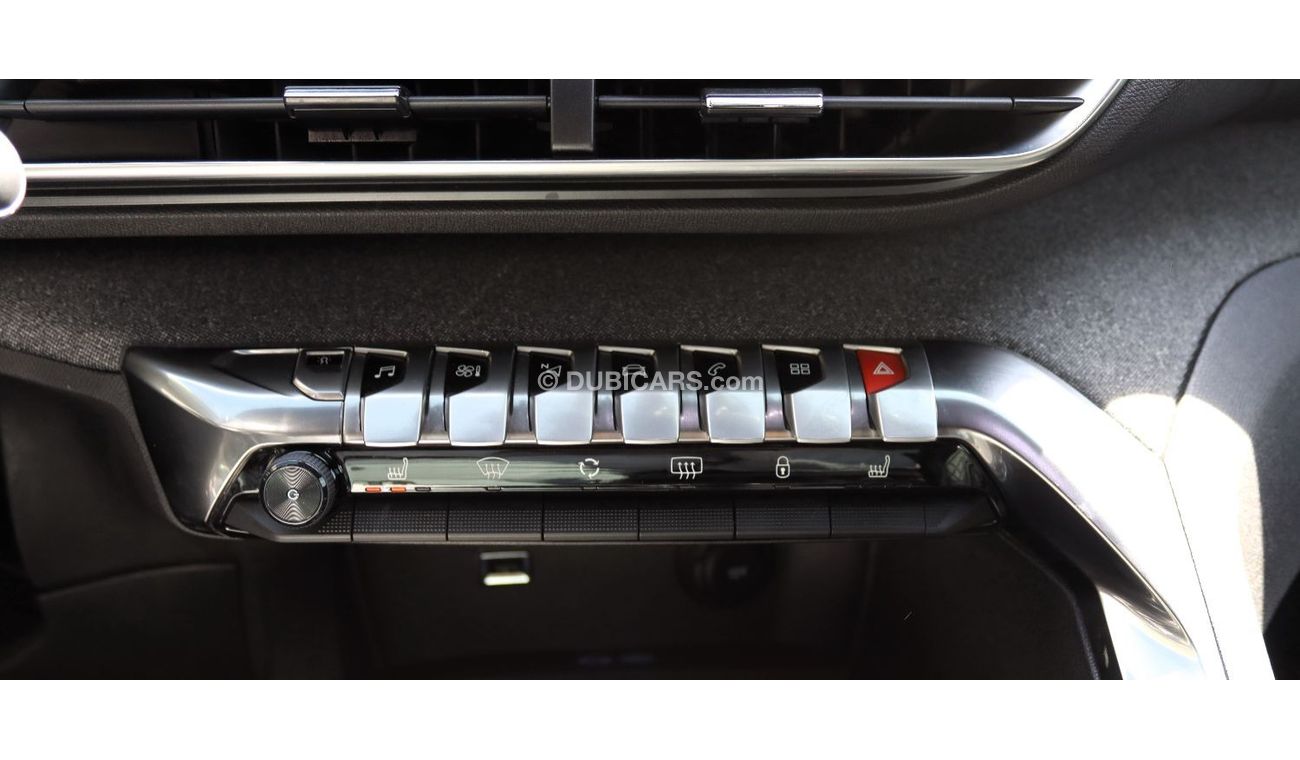 Peugeot 3008 GT Line ACCIDENTS FREE - GCC - ENGINE 1600 CC TURBO - GTLINE - FULL OPTION- PERFECT CONDITION INSIDE