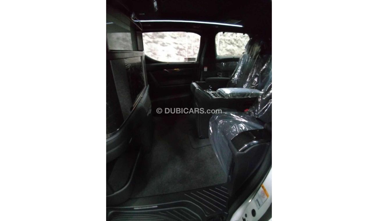 Lexus LM 300H 4 SEATER/NEW/2020/HYBRID/2.5L/EXPORT