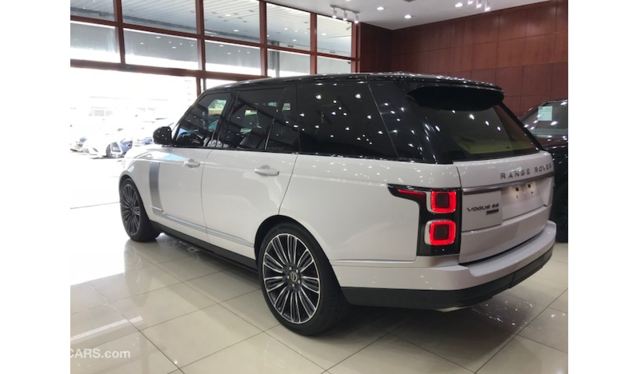 Land Rover Range Rover Vogue SE Supercharged (2019 KIT)