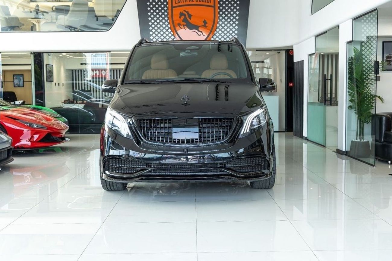 Mercedes-Benz V 300 Mercedes V300 VIP - 2025 GCC Specs Brand New