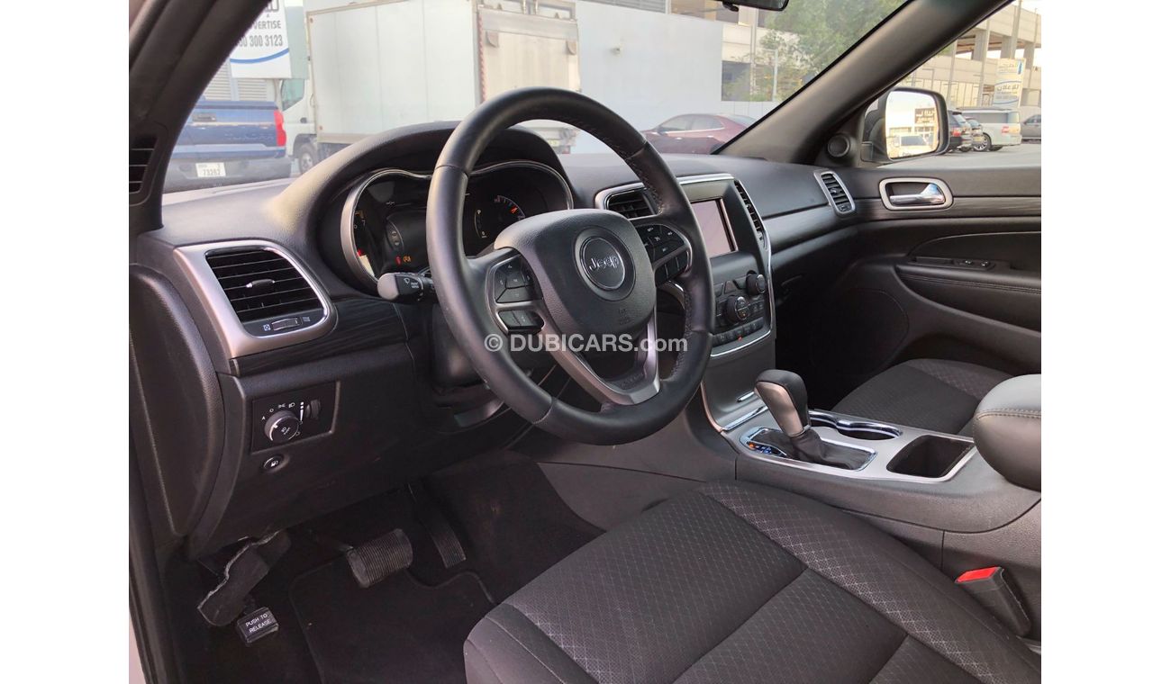 جيب جراند شيروكي لاريدو American importer