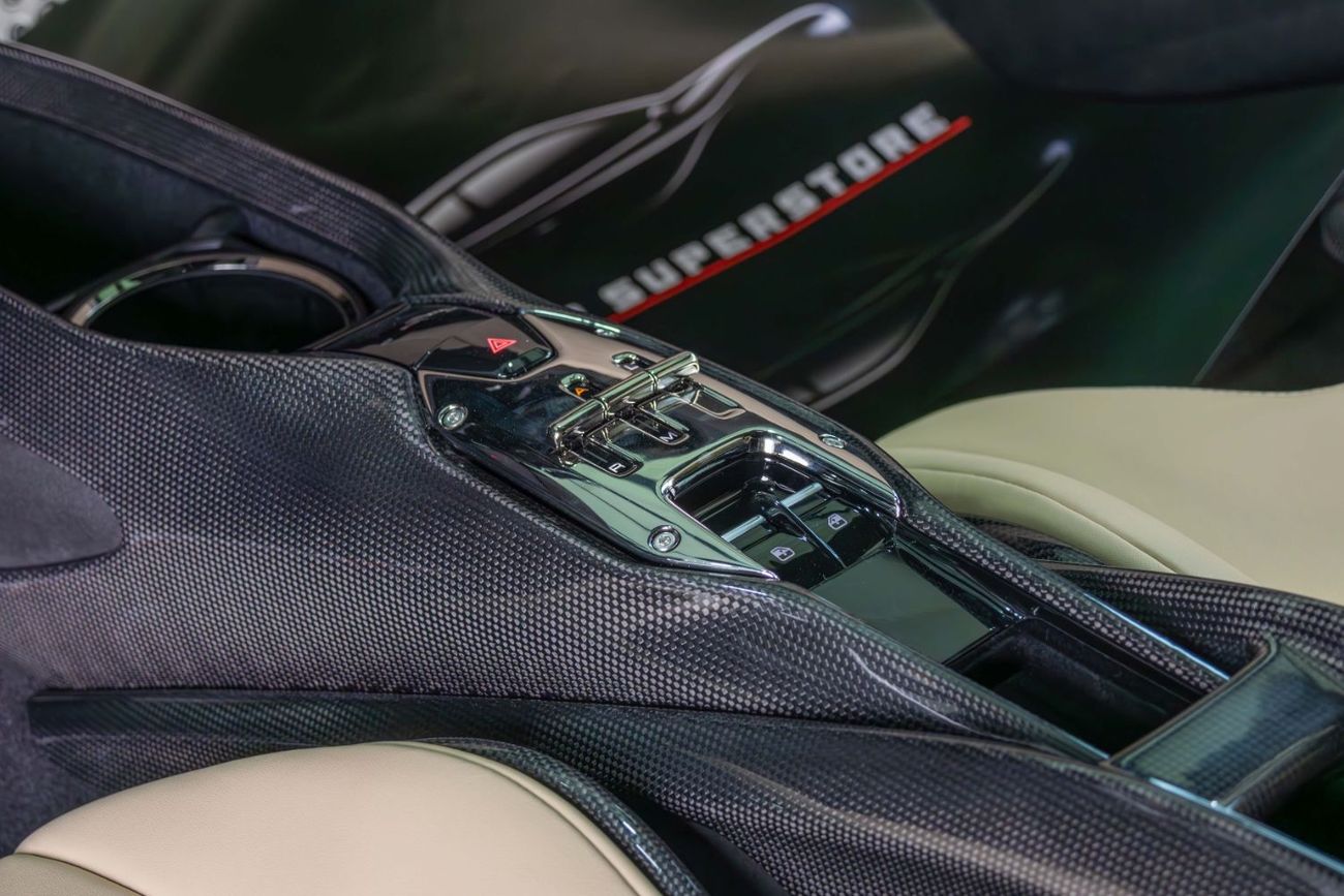 Ferrari SF90 Stradale Asseto Fiorano-Full Carbon Fiber Package-Racing Seats-4 Point Harnesses