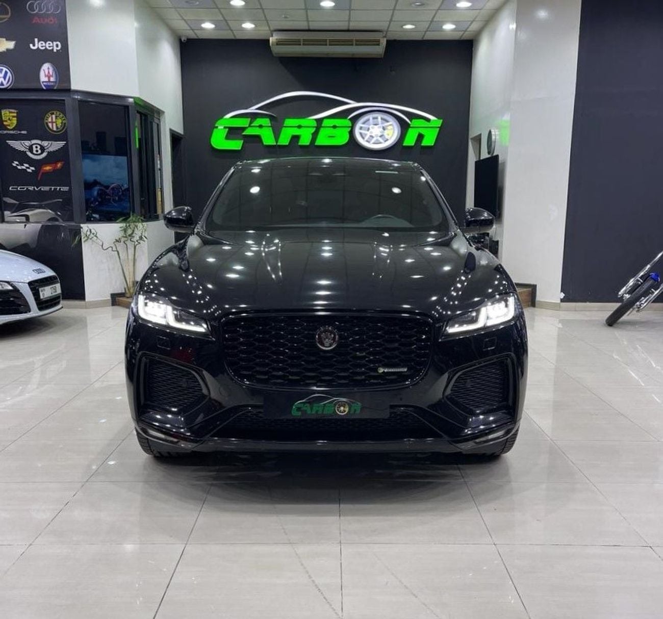 Jaguar F Pace R-Dynamic Black P250 2.0L