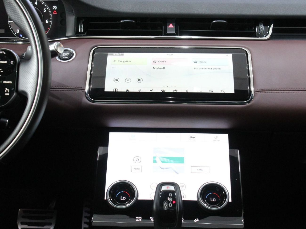 لاند روفر رانج روفر إيفوك - P250 HSE | With Warranty