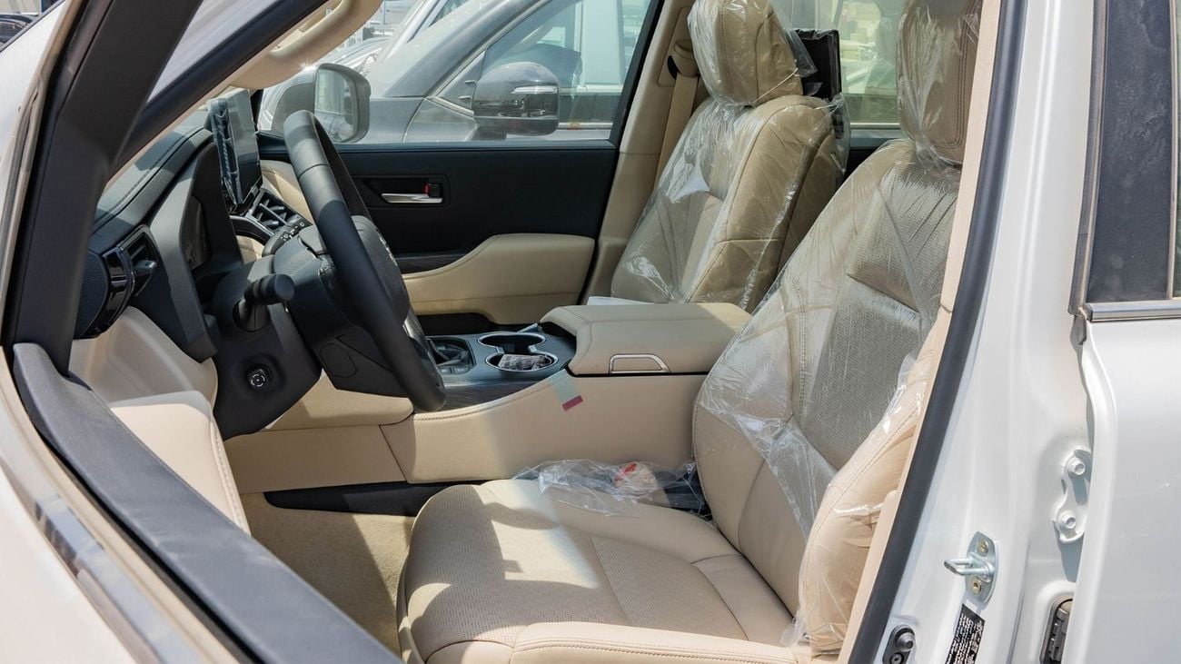 Toyota Land Cruiser 2026 Toyota Land Cruiser 300 VXR 3.5L AT Petrol Twin Turbo (White-Beige)