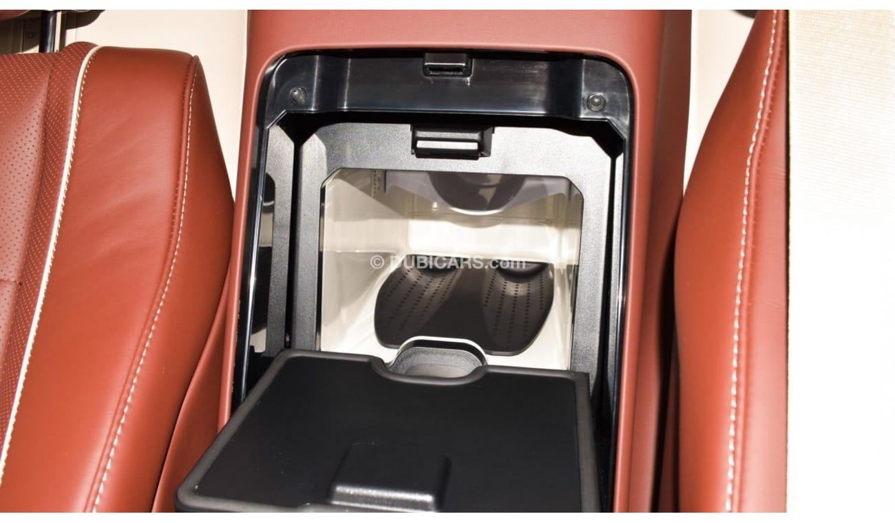 Mercedes-Benz GLS 600 Maybach 4Matic (2tone-color). Local Registration + 10%