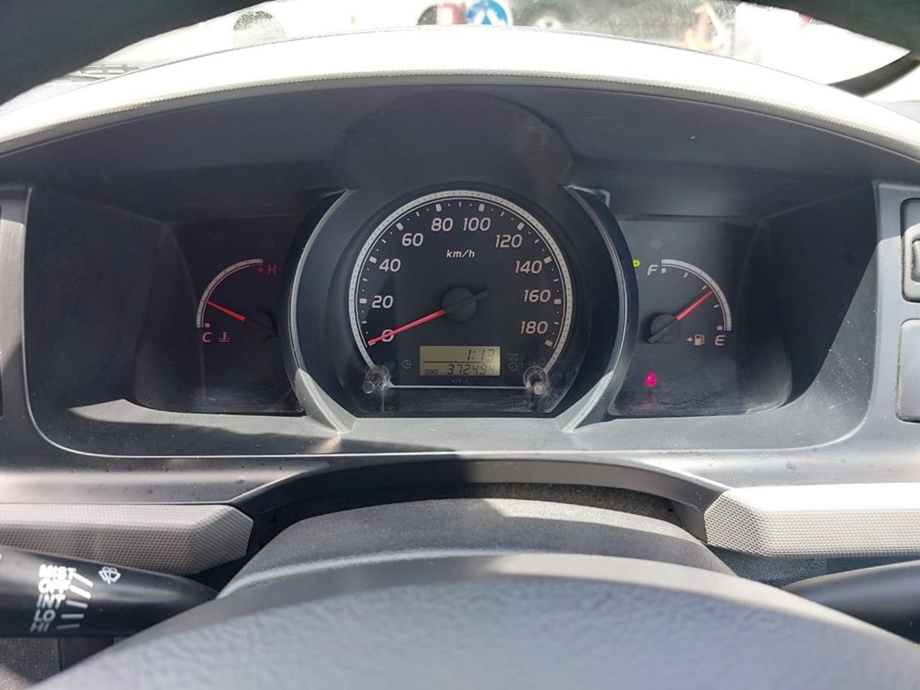 Toyota Hiace TOYOTA HIACE COMMUTER VAN RHD 2011 MODEL 3.0 L DIESEL AUTOMATIC(PM08585)