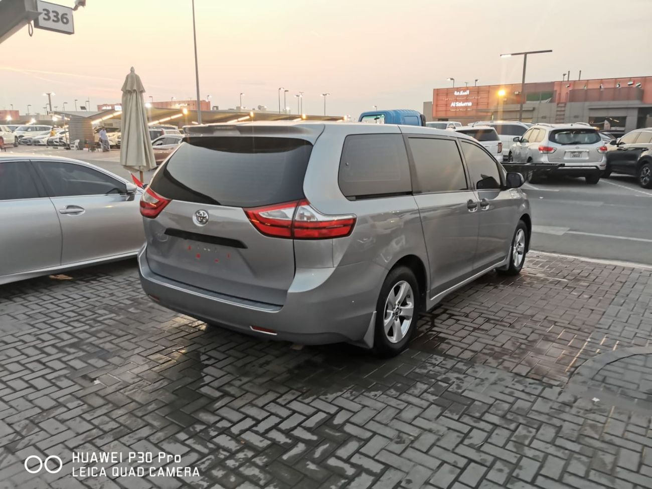 تويوتا سيينا American import, full option