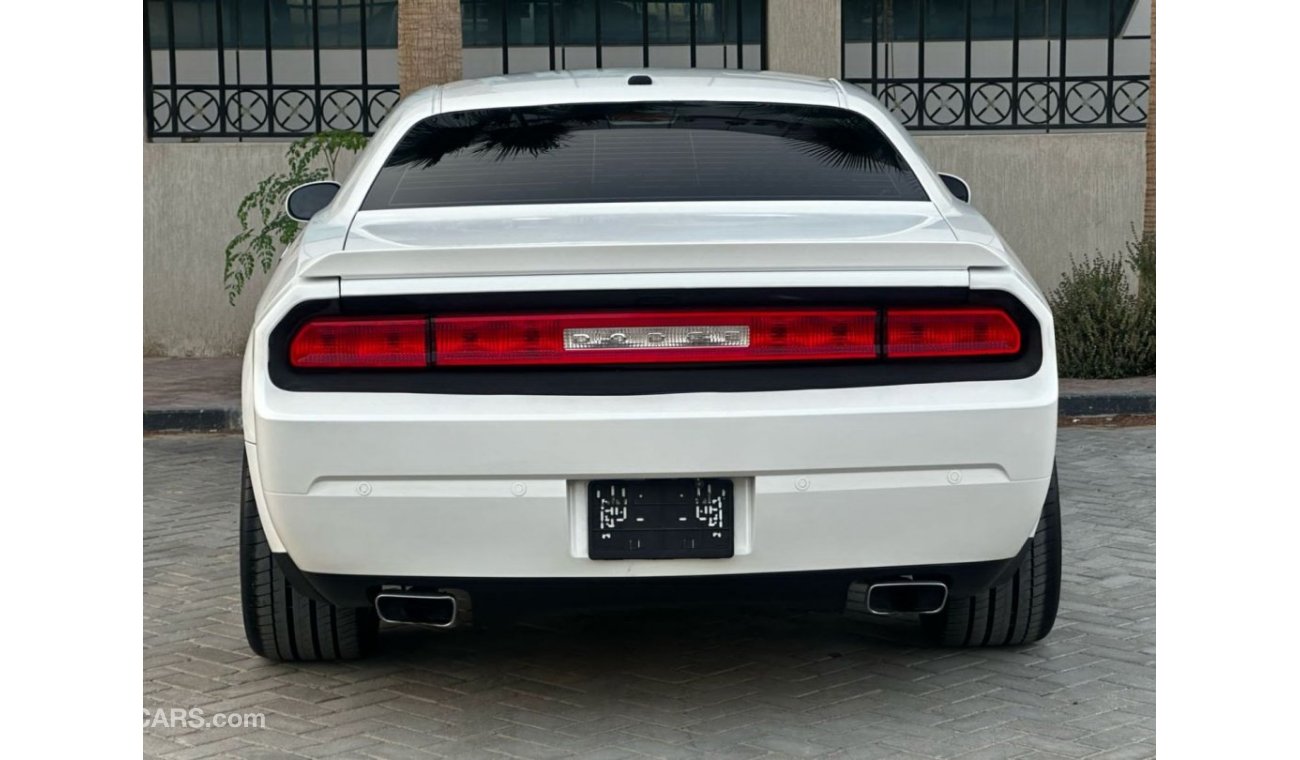 Dodge Challenger R/T Plus