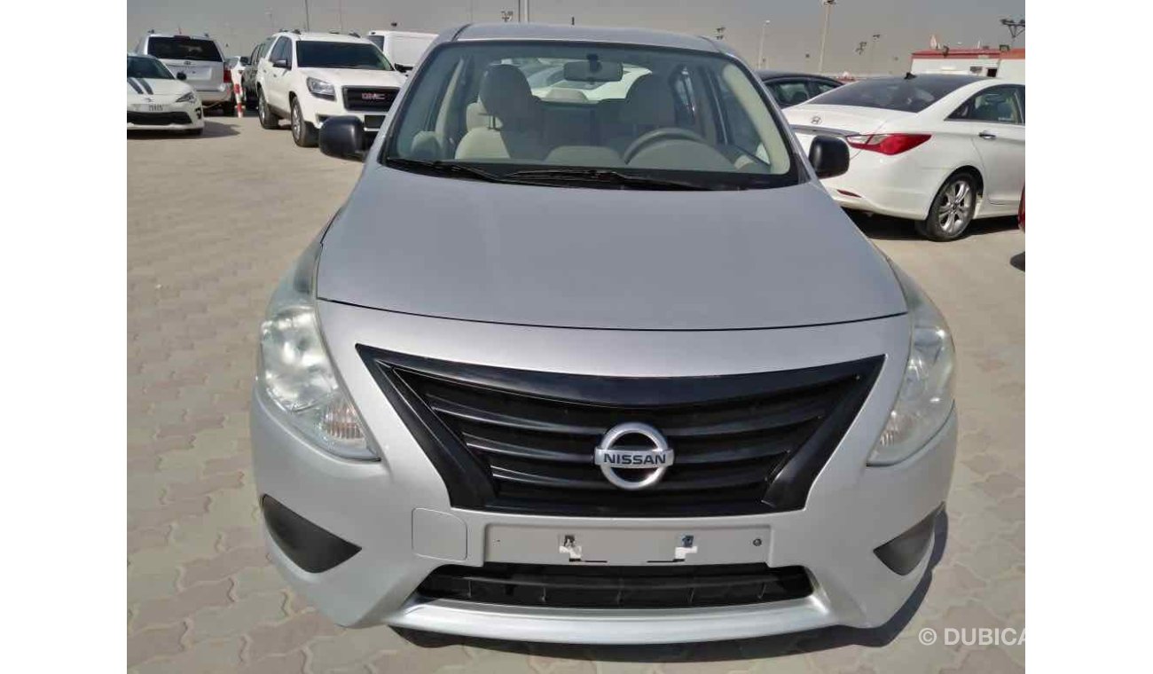 Nissan Sunny مواصفات خليجي بحاله ممتازه