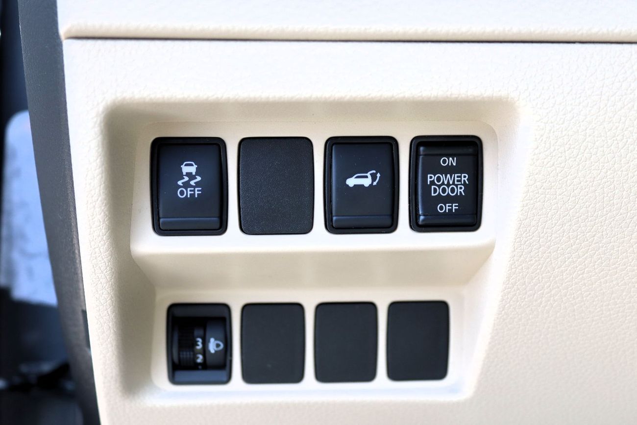 نيسان إكس تريل نيسان إكستريل موديل 2021 خليجى بدون حوادث ممشى 85000 KM بمحرك  2.5 سى سى بسعر 69000درهم