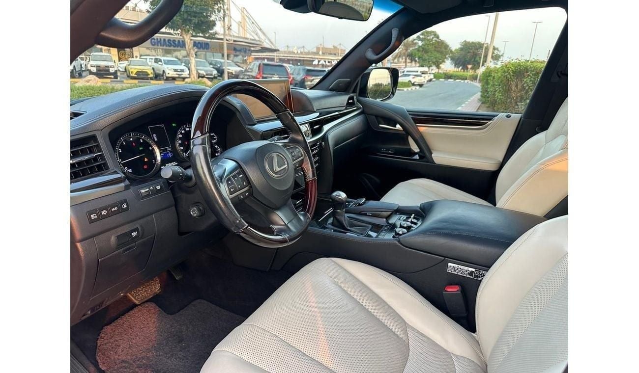 Lexus LX 570