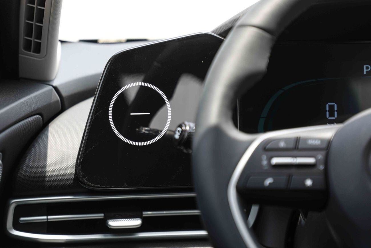 Hyundai Elantra 2024 Hyundai Elantra 1.5 LUX | Export Only | Safety package / Hyundai Smart Sense package / Comfort