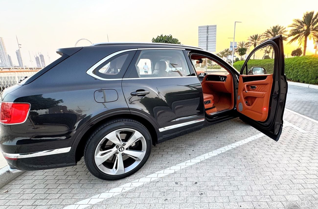 Bentley Bentayga Bentayga W12 4 seats “Exclusively for the true millionaire.”