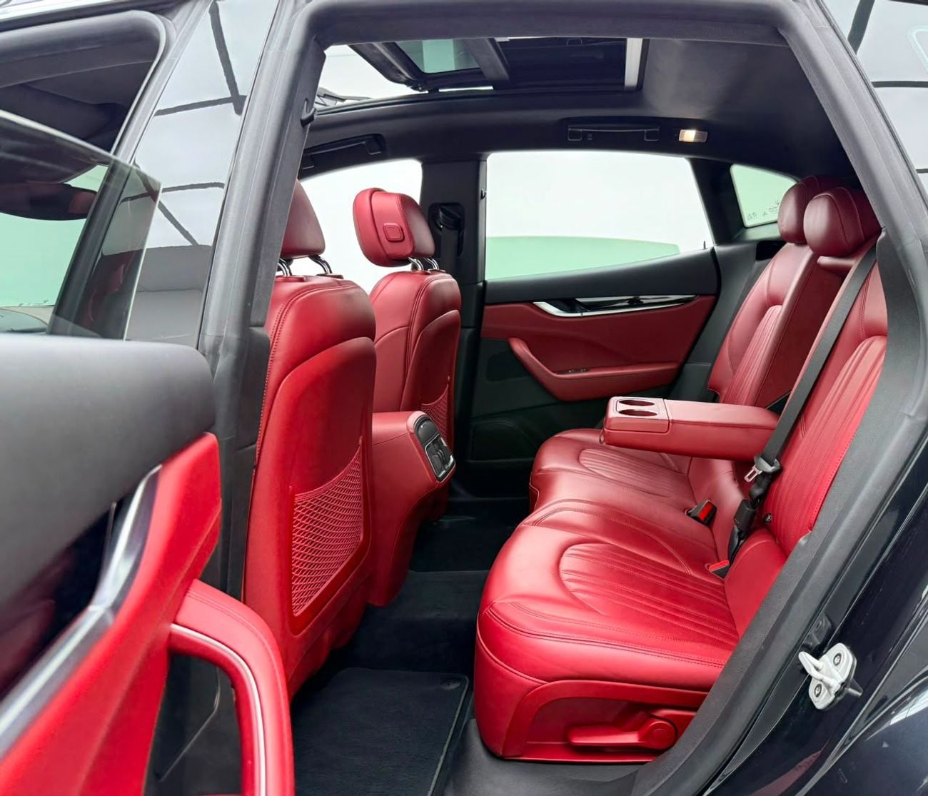 Maserati Levante STD 2018 Maserati Levante, Full Maserati Service History, Well Maintained, GCC