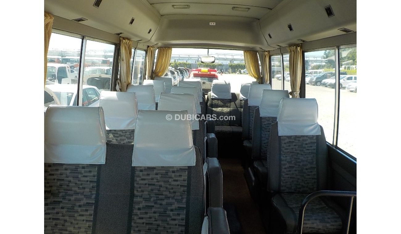 Mitsubishi Rosa 1990