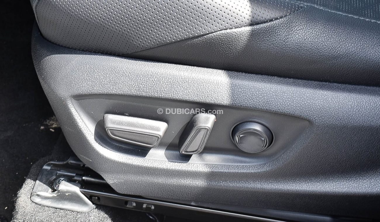 تويوتا CHR 1.2 Petrol AWD Aut.(For Local Sales plus 10% for Customs & VAT)Production in Japan