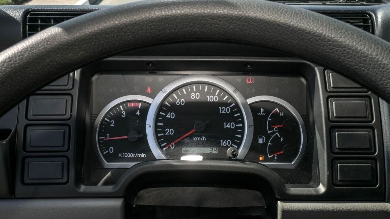 Mitsubishi Canter Van Brand New MItsubishi Canter Cargo 2026 Export 4.2L 2WD M/T Diesel|White/Black|CANTER14FT-170-26|