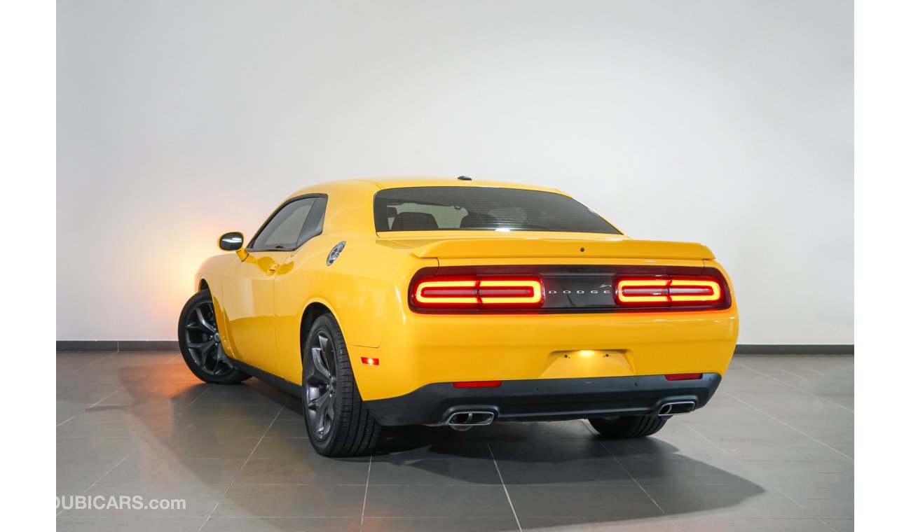 Dodge Challenger 2018 Dodge Challenger SE V6 / Full Dodge Service History & 5 Year Dodge Warranty