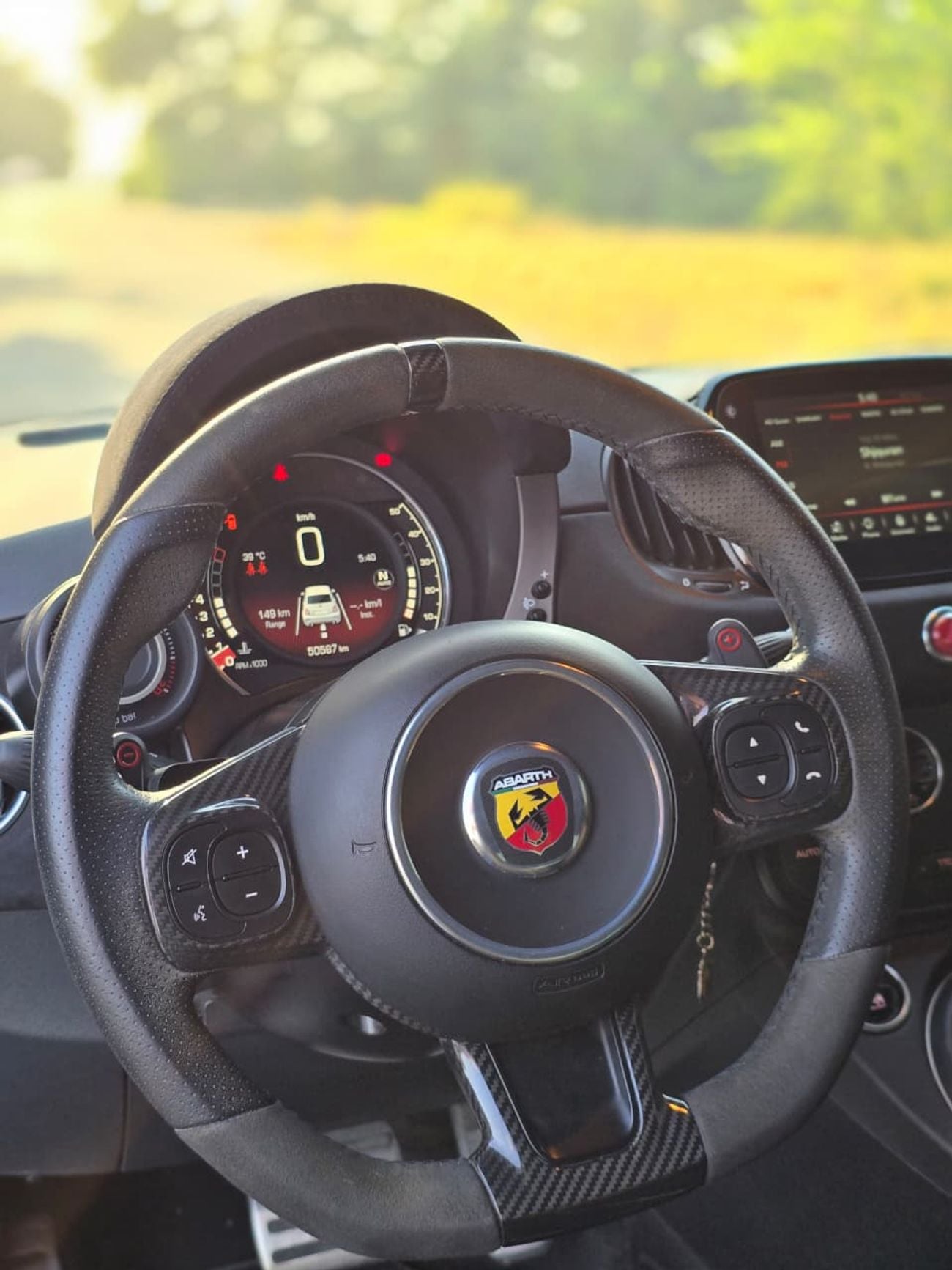 Fiat 500 FIAT 695 ABARTH 2023 GCC // UNDER WARRANTY // SERVICE CONTRACT //ORGINAL PAINT // ACCIDENT FREE // 2